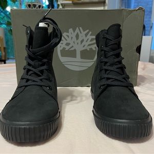 NWT Timberland Skyla Bay 6 Inch Boots Black Nubuck Women’s size 8.5